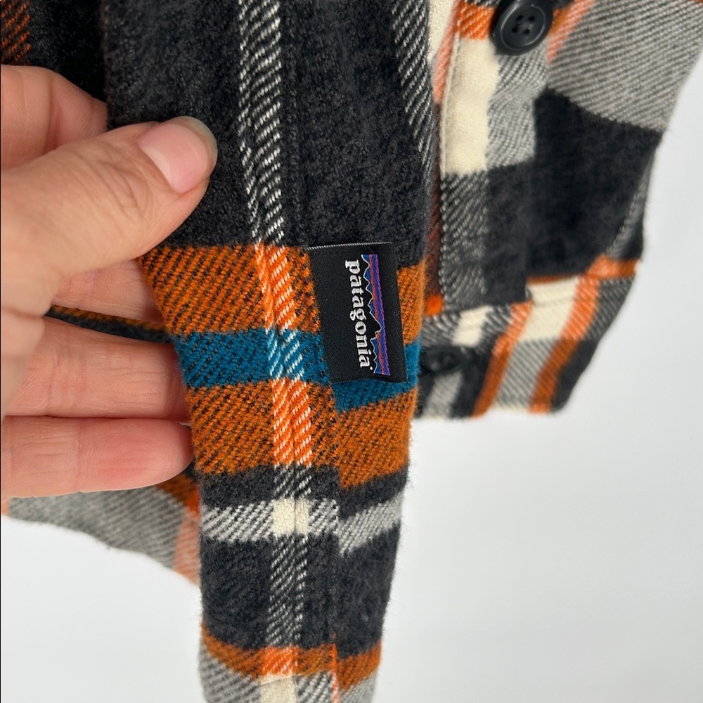 Patagonia Organic Cotton Plaid Shirt - Orange, Blue, and Gray Size Large - Picture 7 of 12